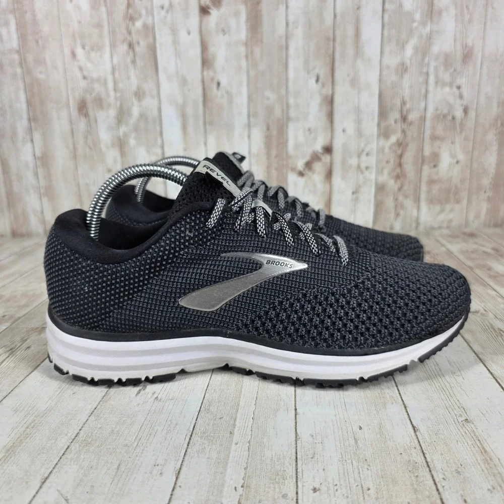 Brooks Revel 5 Women's Running Shoes Black Gray Athletic Sneakers Size 9.5